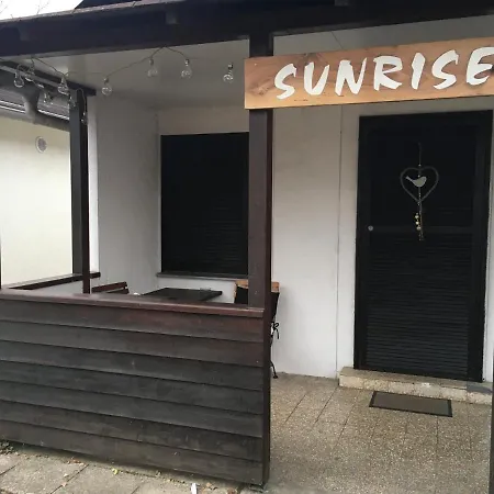 Sunrise 別荘 チャテジ・オプ・サヴィ
